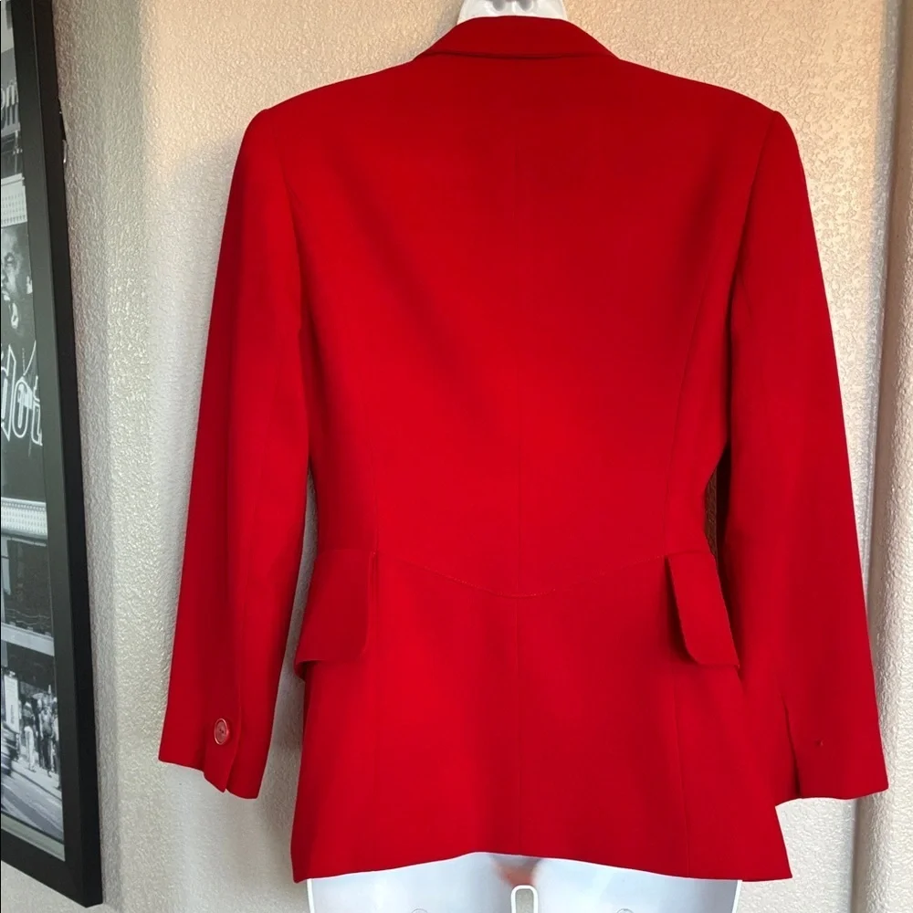 Escada Blazer, women's 34, red Classic, Tailored, Virgin Wool, Flap Pockets EUC
